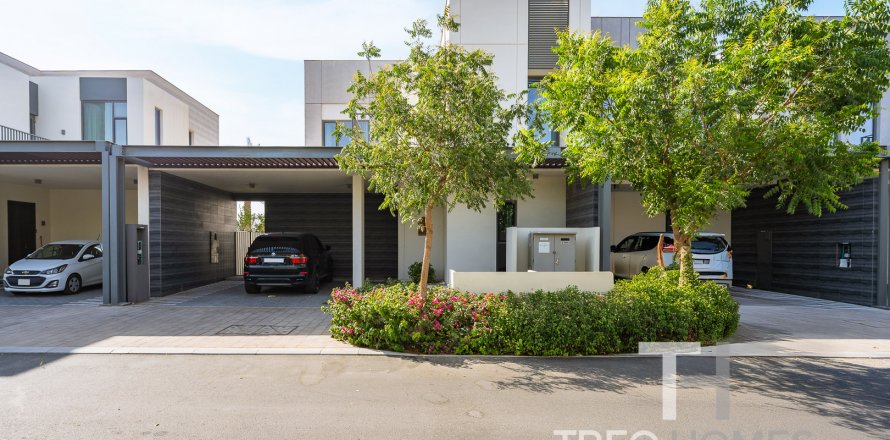 Řadový dům v Arabian Ranches 3, Dubai, SAE 4 ložnice, 226 m² Č.: 597584
