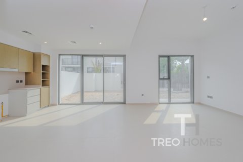Radhus till försäljning i Arabian Ranches 3, Dubai, UAE 4 sovrum, 248 kvm Nr. 597586 - fotografi 5