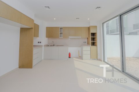Radhus till försäljning i Arabian Ranches 3, Dubai, UAE 4 sovrum, 248 kvm Nr. 597586 - fotografi 2