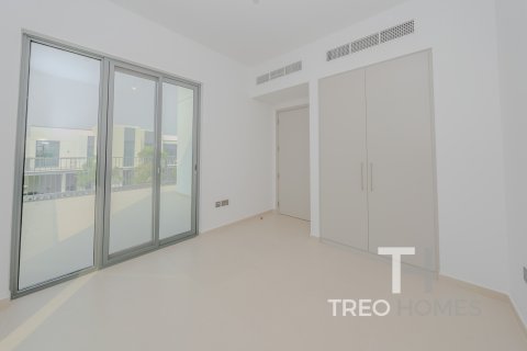 Radhus till försäljning i Arabian Ranches 3, Dubai, UAE 4 sovrum, 248 kvm Nr. 597586 - fotografi 11