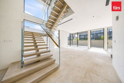 Vilë në Dubai, Emiratet e Bashkuara Arabe 4 dhoma gjumi, 528.1 m2. № 610167 - Foto 16