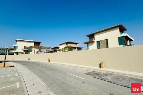 Villa till försäljning i Dubai, UAE 4 sovrum, 528.1 kvm Nr. 610167 - fotografi 9