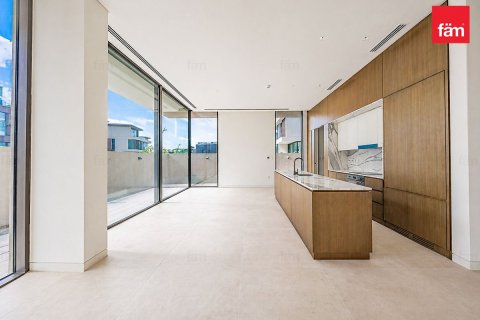 Vilë në Dubai, Emiratet e Bashkuara Arabe 4 dhoma gjumi, 528.1 m2. № 610167 - Foto 6