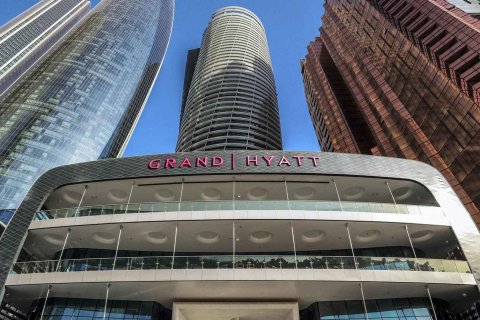Grand Hyatt asukohaga Corniche Road, Abu Dhabi, AÜE Nr 210006
