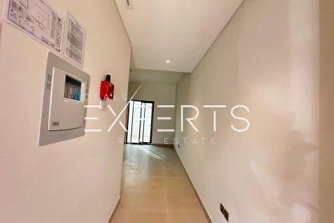 Townhouse in Khalifa City, Abu Dhabi, UAE 3 bedrooms, 172 sq.m. № 577003 - photo 5