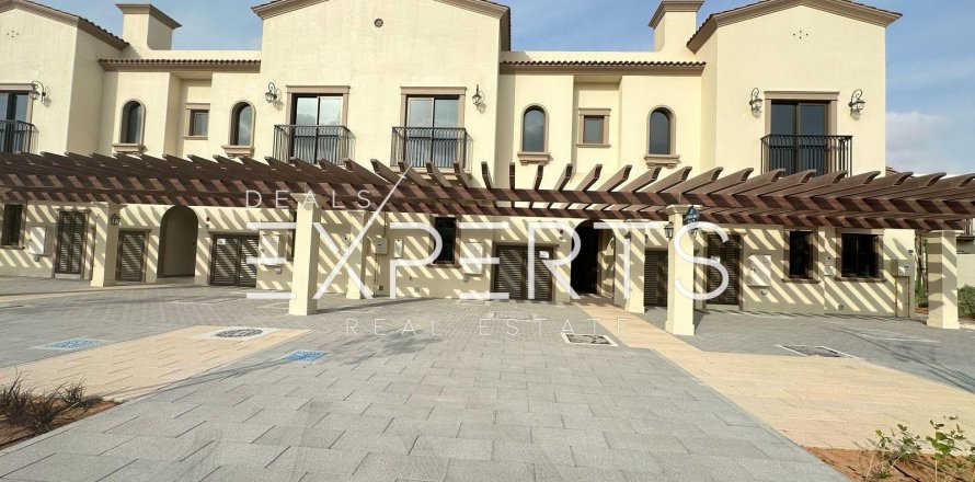 Shtëpi në qytet në Khalifa City, Abu Dhabi, Emiratet e Bashkuara Arabe 3 dhoma gjumi, 151 m2. № 577002