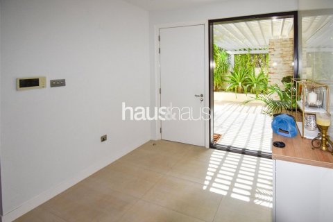 טאונהאוס למכירה ב DAMAC Hills (Akoya by DAMAC), Dubai, איחוד האמירויות  4 חדרי שינה, 314 מ"ר, מספר 625847 - תמונה 25