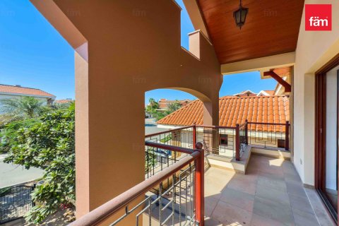 Vilë në Jumeirah Islands, Dubai, Emiratet e Bashkuara Arabe 5 dhoma gjumi, 1293.1 m2. № 582852 - Foto 17