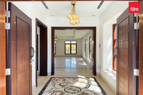 Vilë në Jumeirah Islands, Dubai, Emiratet e Bashkuara Arabe 5 dhoma gjumi, 1293.1 m2. № 582852 - Foto 27