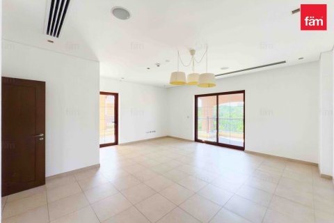 Vilë në Jumeirah Islands, Dubai, Emiratet e Bashkuara Arabe 5 dhoma gjumi, 1293.1 m2. № 582852 - Foto 18