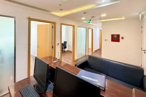 Kancelář v Sheikh Zayed Road, Dubai, SAE 119 m² Č.: 594982 - fotografie 1