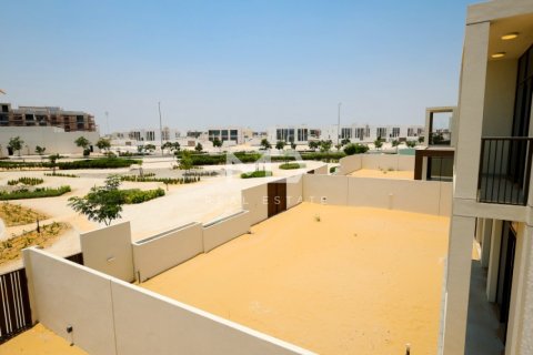 Villa sa Abu Dhabi, UAE 4 silid-tulugan, 770 sq.m. № 555537 - larawan 48