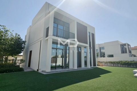 Villa sa Abu Dhabi, UAE 4 silid-tulugan, 770 sq.m. № 555537 - larawan 1