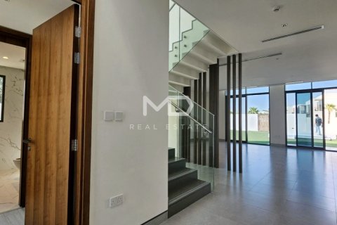 Villa sa Abu Dhabi, UAE 4 silid-tulugan, 770 sq.m. № 555537 - larawan 4