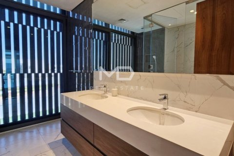Villa sa Abu Dhabi, UAE 4 silid-tulugan, 770 sq.m. № 555537 - larawan 13