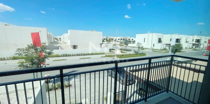 Vila na Yas Island, Abu Dhabi, SAE 4 ložnice, 209.5 m² Č.: 555535