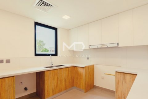 Vilë në Yas Island, Abu Dhabi, Emiratet e Bashkuara Arabe 4 dhoma gjumi, 209.5 m2. № 555536 - Foto 11