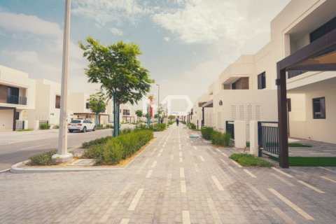 Vilë në Yas Island, Abu Dhabi, Emiratet e Bashkuara Arabe 4 dhoma gjumi, 209.5 m2. № 555536 - Foto 48