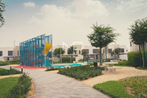 Vilë në Yas Island, Abu Dhabi, Emiratet e Bashkuara Arabe 4 dhoma gjumi, 209.5 m2. № 555536 - Foto 17
