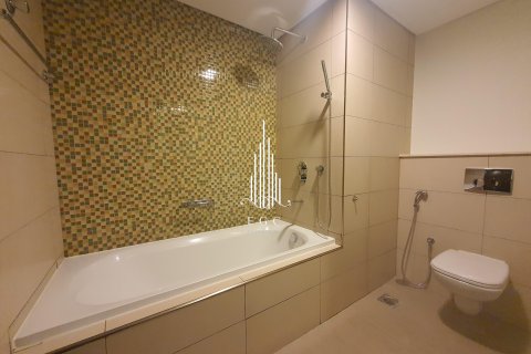Apartment in Al Reem Island, Abu Dhabi, UAE 2 bedrooms, 119.5 sq.m. № 556773 - photo 9