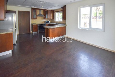 Villa in Arabian Ranches, Dubai, UAE 3 bedrooms, 331 sq.m. № 625406 - photo 4