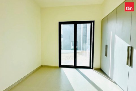 Dubai, UAE의 임대용 빌라 침실 4개, 300.7제곱미터 번호 610098 - 사진 4