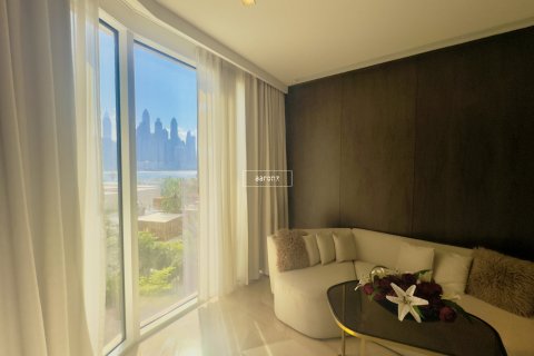 Apartment in Palm Jumeirah, Dubai, UAE 3 bedrooms, 216 sq.m. № 624341 - photo 10