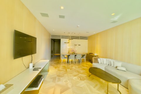 Apartment in Palm Jumeirah, Dubai, UAE 3 bedrooms, 216 sq.m. № 624341 - photo 1