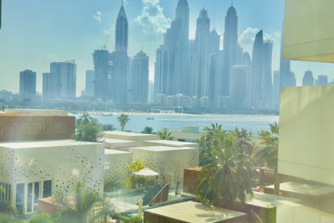 Apartment in Palm Jumeirah, Dubai, UAE 3 bedrooms, 216 sq.m. № 624341 - photo 29
