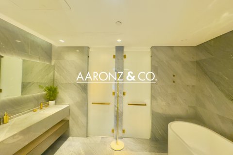 Apartament do wynajęcia w Palm Jumeirah, Dubai, ZEA 3 sypialnie, 216 mkw., nr 624341 - zdjęcie 27