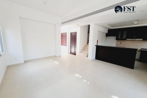 Řadový dům v Dubai Land, SAE 3 ložnice, 258.1 m² Č.: 550840 - fotografie 1