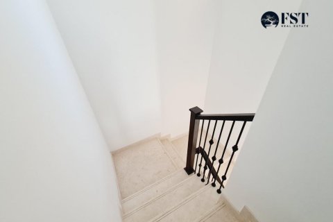 Řadový dům v Dubai Land, SAE 3 ložnice, 258.1 m² Č.: 550840 - fotografie 6