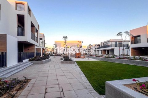 Řadový dům v Arabian Ranches 3, Dubai, SAE 3 ložnice, 208 m² Č.: 625161 - fotografie 15