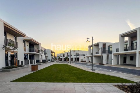 Řadový dům v Arabian Ranches 3, Dubai, SAE 3 ložnice, 208 m² Č.: 625161 - fotografie 1