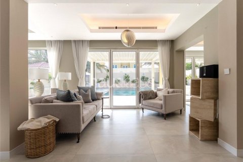 וילה למכירה ב Jumeirah Park, Dubai, איחוד האמירויות  3 חדרי שינה, 295 מ"ר, מספר 625163 - תמונה 8