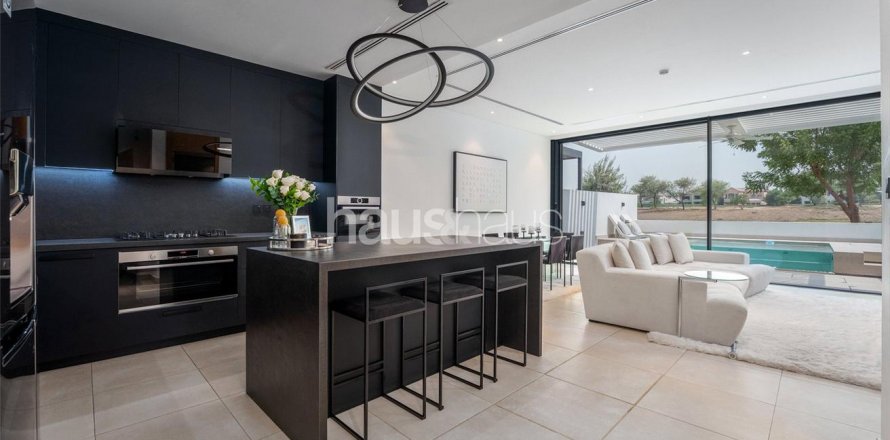 Townhouse in Jumeirah Golf Estates, Dubai, UAE 4 bedrooms, 316 sq.m. № 625160