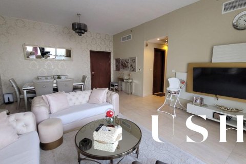Apartment in Al Furjan, Dubai, UAE 3 bedrooms, 160 sq.m. № 629106 - photo 1