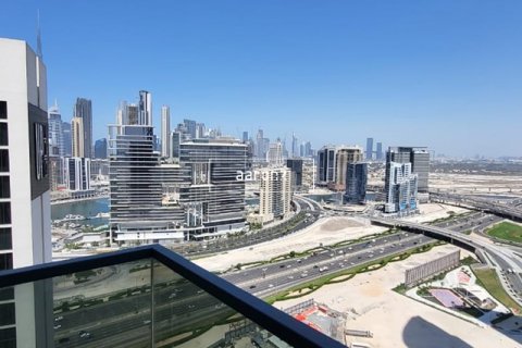 Apartament në Business Bay, Dubai, Emiratet e Bashkuara Arabe 1 dhomë gjumi, 71.3 m2. № 585734 - Foto 18