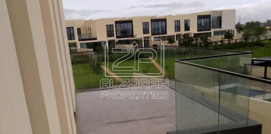 Al Zorah, Ajman, UAE의 타운하우스 침실 3개, 618제곱미터 번호 590135