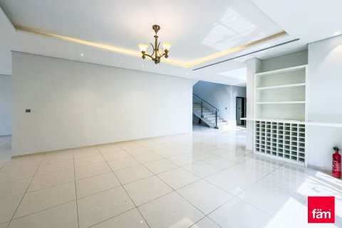 Vilë në Dubai, Emiratet e Bashkuara Arabe 5 dhoma gjumi, 640 m2. № 612618 - Foto 7
