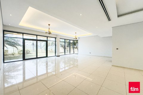 Vilë në Dubai, Emiratet e Bashkuara Arabe 5 dhoma gjumi, 640 m2. № 612618 - Foto 5