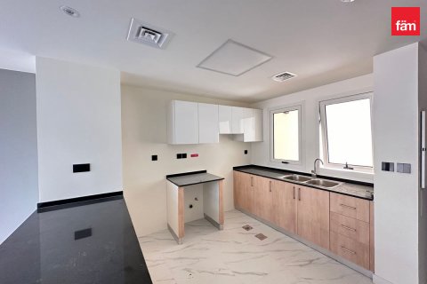 Βίλα σε Dubai, ΗΑΕ 2 υπνοδωμάτια, 102.4 τ.μ. Αρ. 589497 - φωτογραφία 4