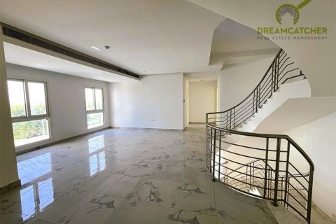 Vila v Al Hamra Village, Ras Al Khaimah, SAE 6 ložnice, 731.3 m² Č.: 588712 - fotografie 6