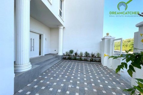 Vila v Al Hamra Village, Ras Al Khaimah, SAE 6 ložnice, 731.3 m² Č.: 588712 - fotografie 9