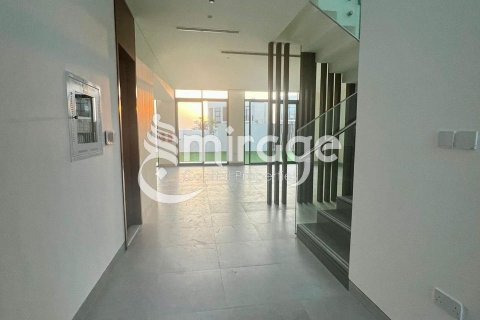 Vila v Abu Dhabi, SAE 4 ložnice, 992 m² Č.: 550280 - fotografie 3