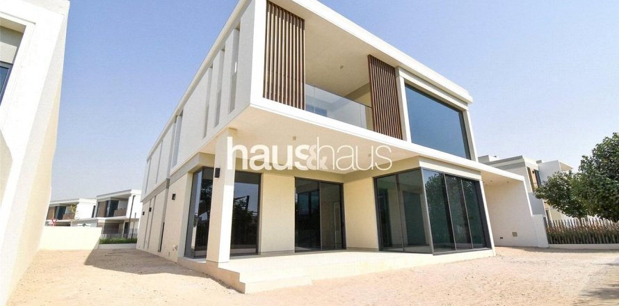 Vila v Tilal Al Ghaf, Dubai, SAE 5 ložnice, 527 m² Č.: 625499