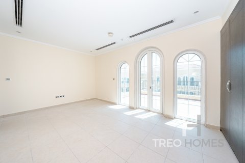 Vila v Jumeirah Park, Dubai, SAE 3 ložnice, 328 m² Č.: 590264 - fotografie 13