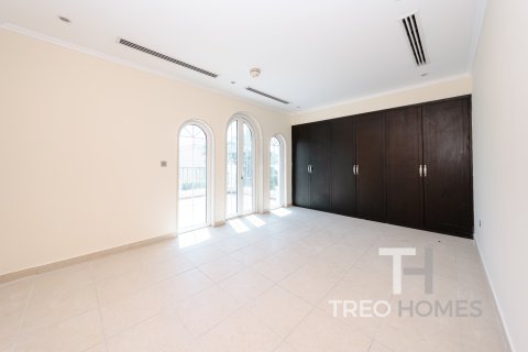 Vila v Jumeirah Park, Dubai, SAE 3 ložnice, 328 m² Č.: 590264 - fotografie 11