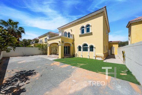 Vila v Jumeirah Park, Dubai, SAE 3 ložnice, 328 m² Č.: 590264 - fotografie 1