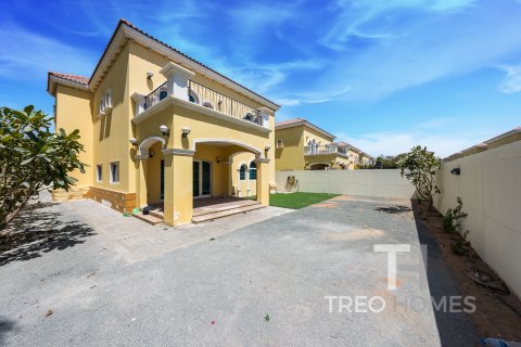 Vila v Jumeirah Park, Dubai, SAE 3 ložnice, 328 m² Č.: 590264 - fotografie 2